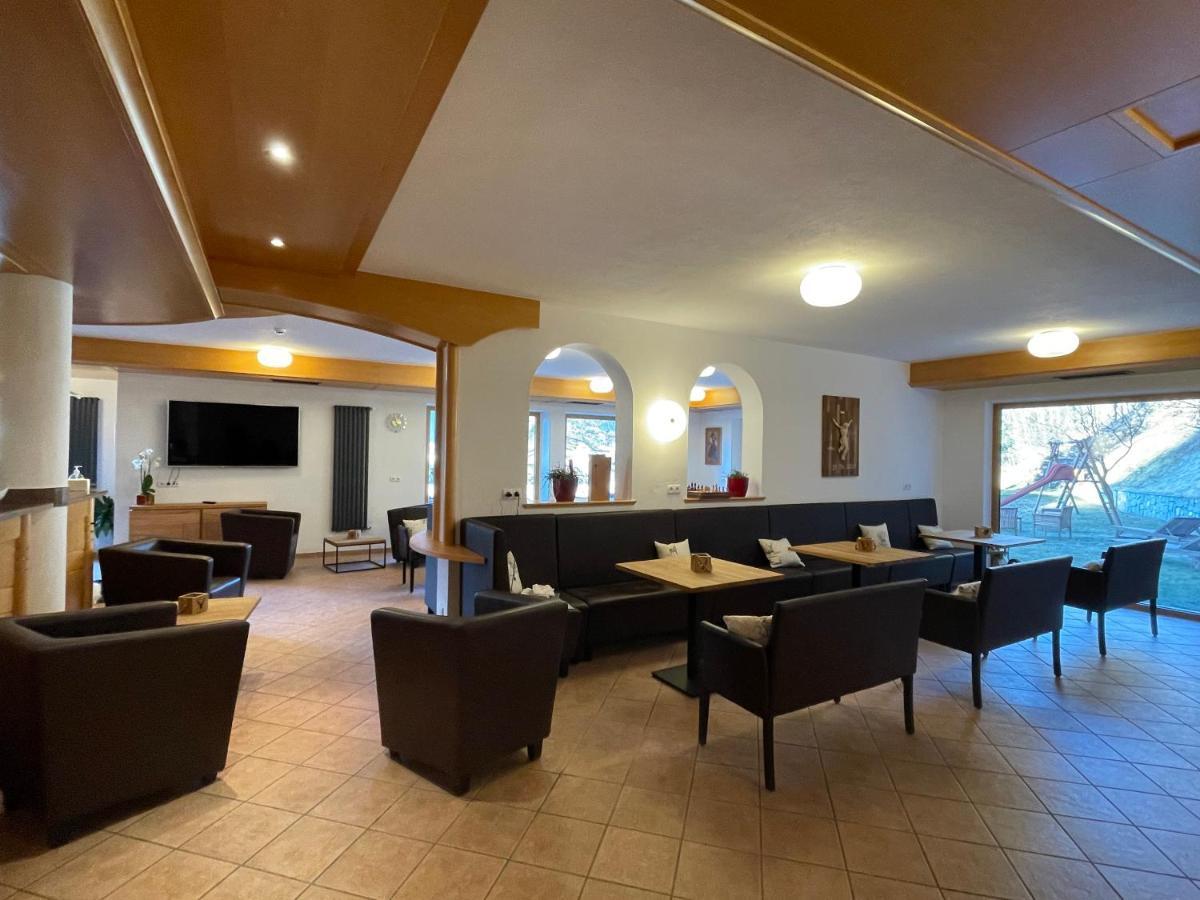 Hotel Larch Campo di Trens Exterior photo