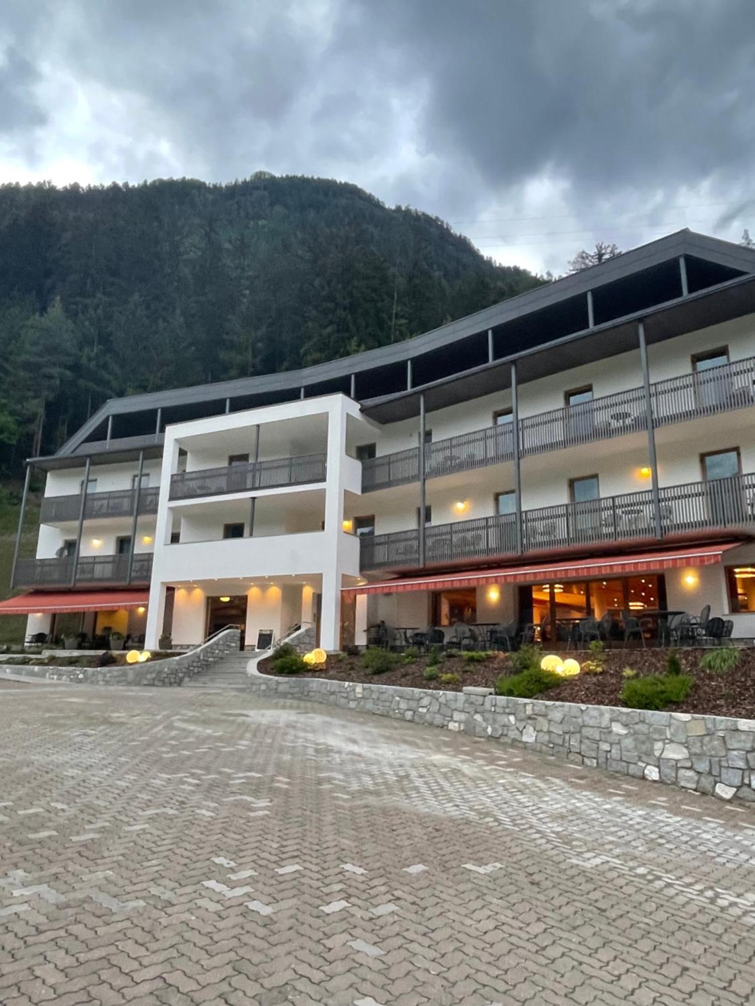 Hotel Larch Campo di Trens Exterior photo